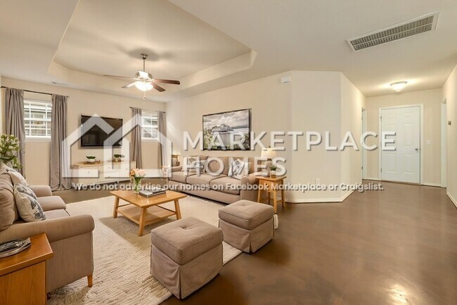 Building Photo - 4481 W Pecan St