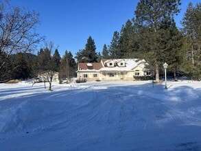 Building Photo - 1481 W Chaparral Ave