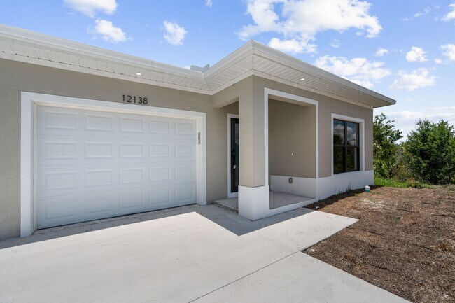 Building Photo - 12138 Tetzel Ave
