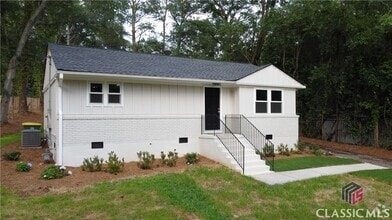 Building Photo - 165 Habersham Dr