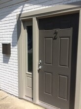 Building Photo - 814 Rich Acres Dr