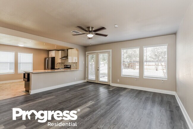 Building Photo - 9707 Woodland Pines