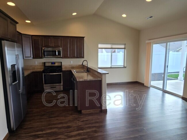 Foto del edificio - 4416 E Fairview Ave