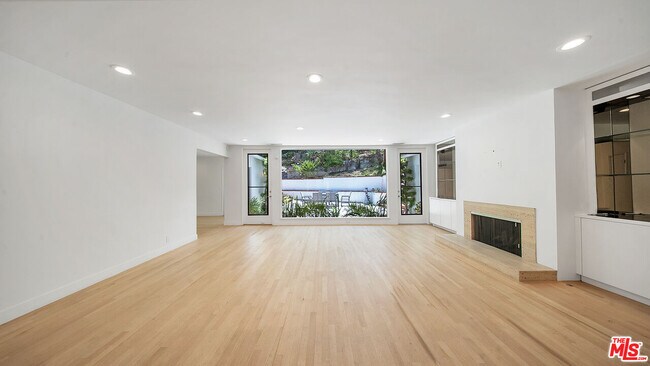 Building Photo - 539 Levering Ave
