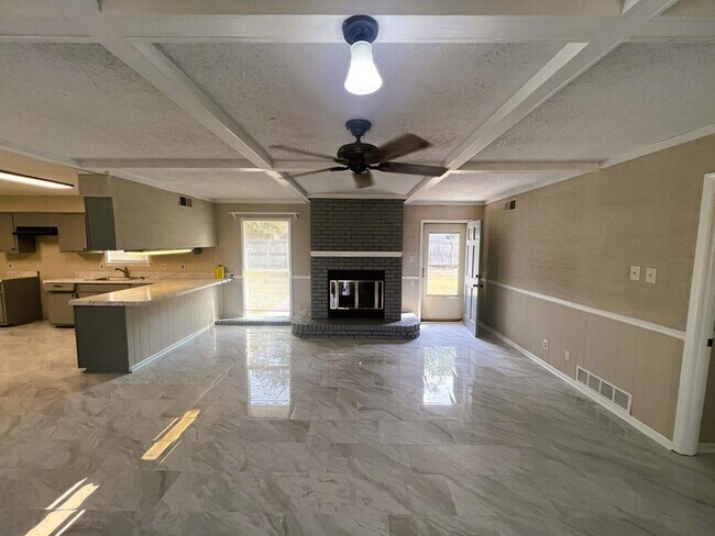 Foto del edificio - 6313 Cheekwood Ave