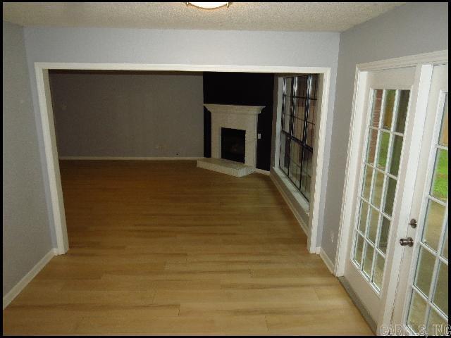 Foto del edificio - 3704 Lakewood Valley Dr