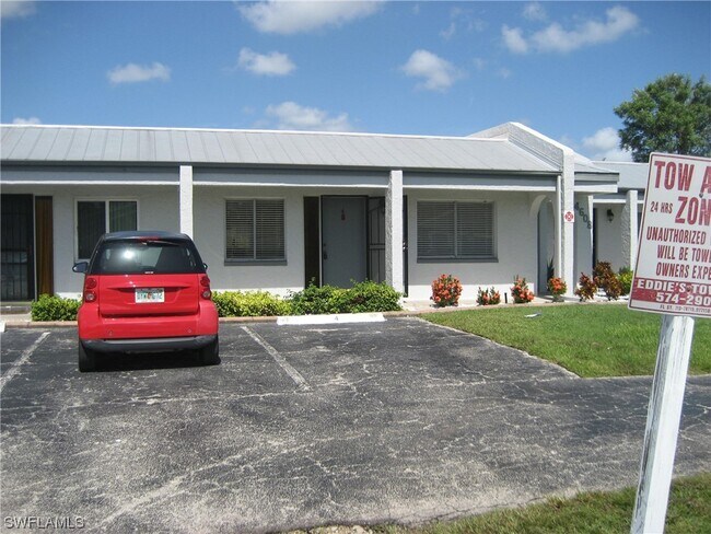 Building Photo - 4608 SE 4th Pl