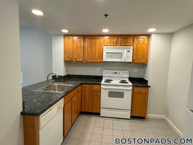 Foto del edificio - 24 Queensberry St