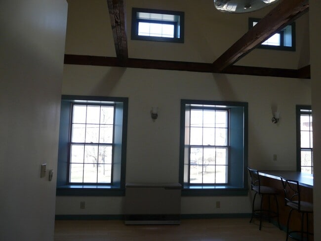 Building Photo - White Sulphur, LLC 165