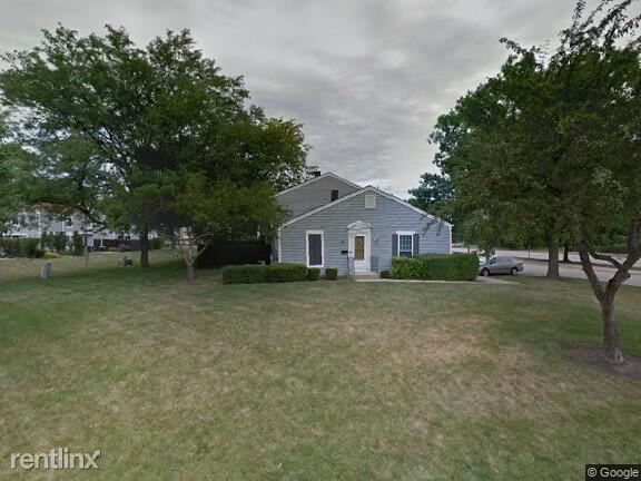 Primary Photo - 2 br, 1 bath Townhome - 2135 Hassell Rd