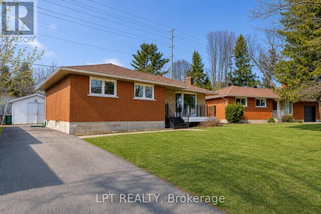 Photo du bâtiment - 2317 Elmira Dr