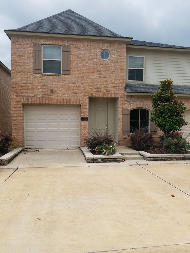 2731 Rue De Jardin, Lake Charles, LA 70605 Townhome Rentals in Lake