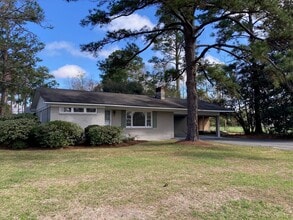 Building Photo - 312 Eager Rd