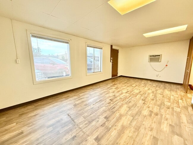 Building Photo - 210 W Abriendo Ave