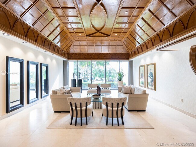 Building Photo - 3 Grove Isle Dr