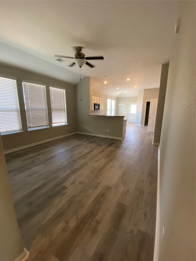 Foto del edificio - 16620 Merry Pines Dr