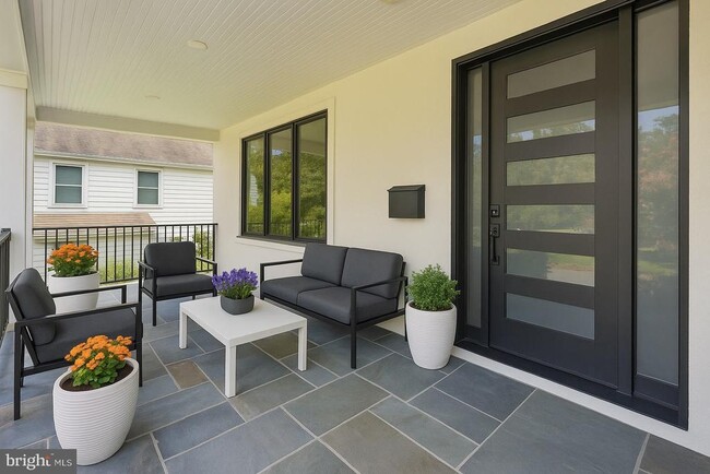 Foto del edificio - 7807 Winterberry Pl