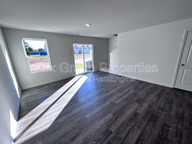 Building Photo - 1910 Tranquility Cir