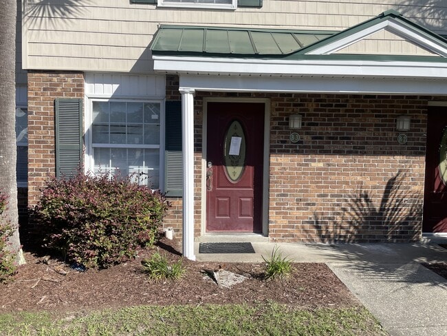 Photo - 1432 B St Townhome