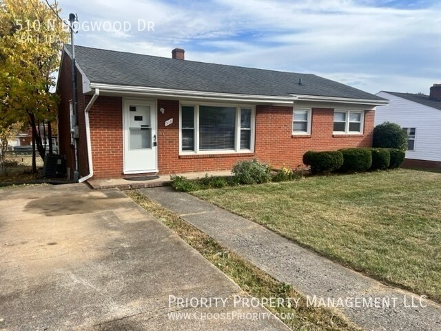Primary Photo - 510 N Dogwood Dr