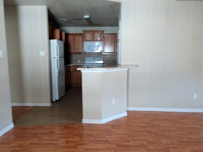 Foto del edificio - 3003 Baldwin Loop