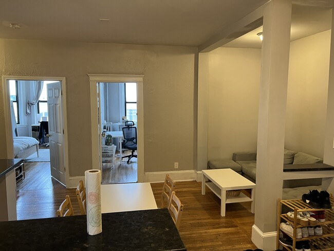 Building Photo - 1066 Commonwealth Ave