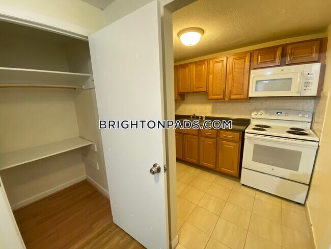 Foto del edificio - 122 Dustin St