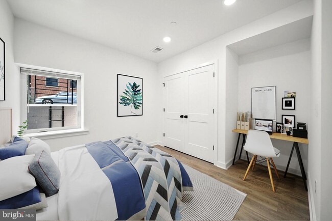Foto del edificio - 1301 W Clearfield St