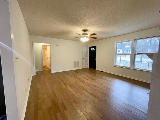 Building Photo - 5501 Heraldy Ct