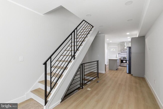 Foto del edificio - 1511 W Flora St