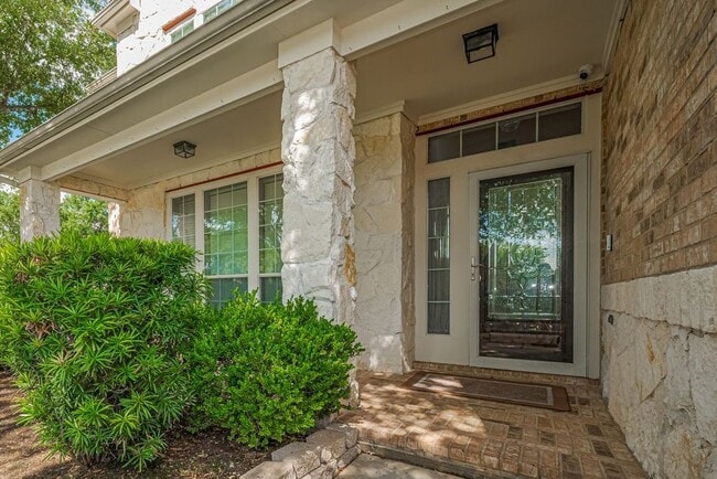 Building Photo - 2206 Grand Shore Ct