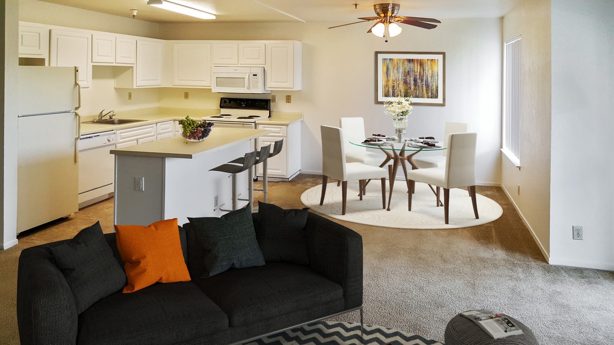 Quail Hill Apartments Castro Valley Ca 2br Living Room Dining And Kitchen Quail Hill