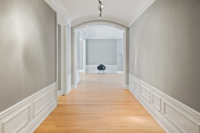 Foto del edificio - 3800 N Lake Shore Dr