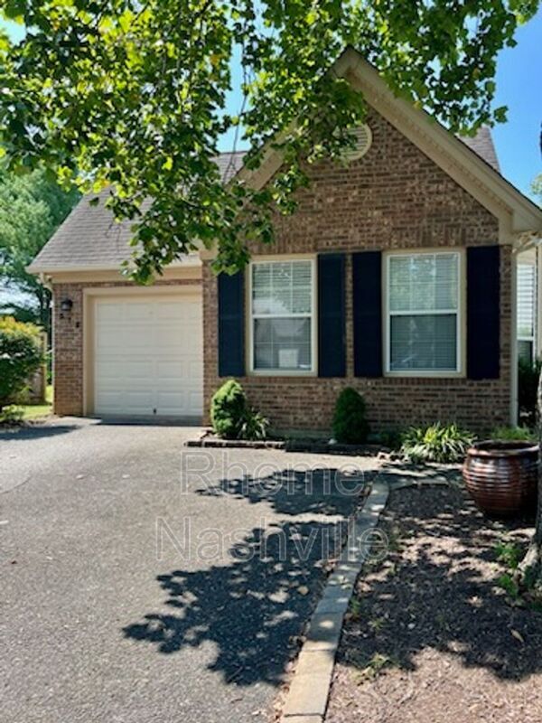 Foto principal - 512 Kendall Ct
