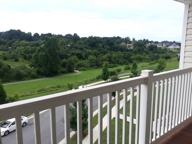 Two bedroom condo, top floor, with view, near Timberlake/ Liberty/ CVCC - Two bedroom condo, top floor, with view, near Timberlake/ Liberty/ CVCC