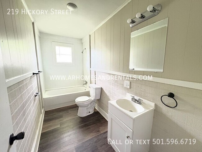 Foto del edificio - 219 Hickory St