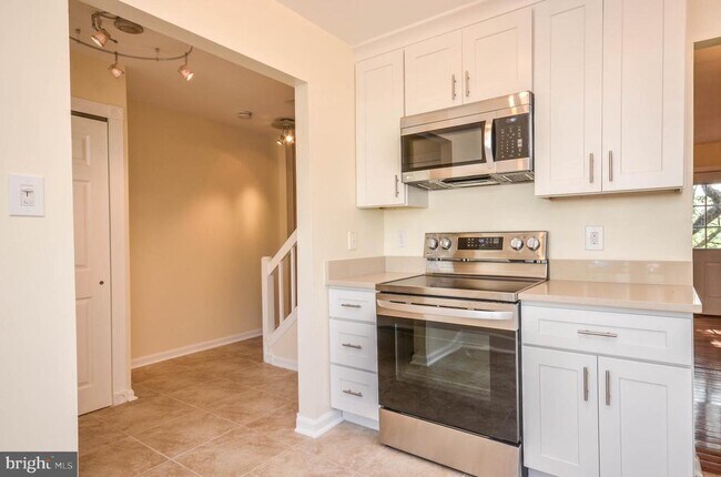 Foto del edificio - 12104 Pikeview Terrace