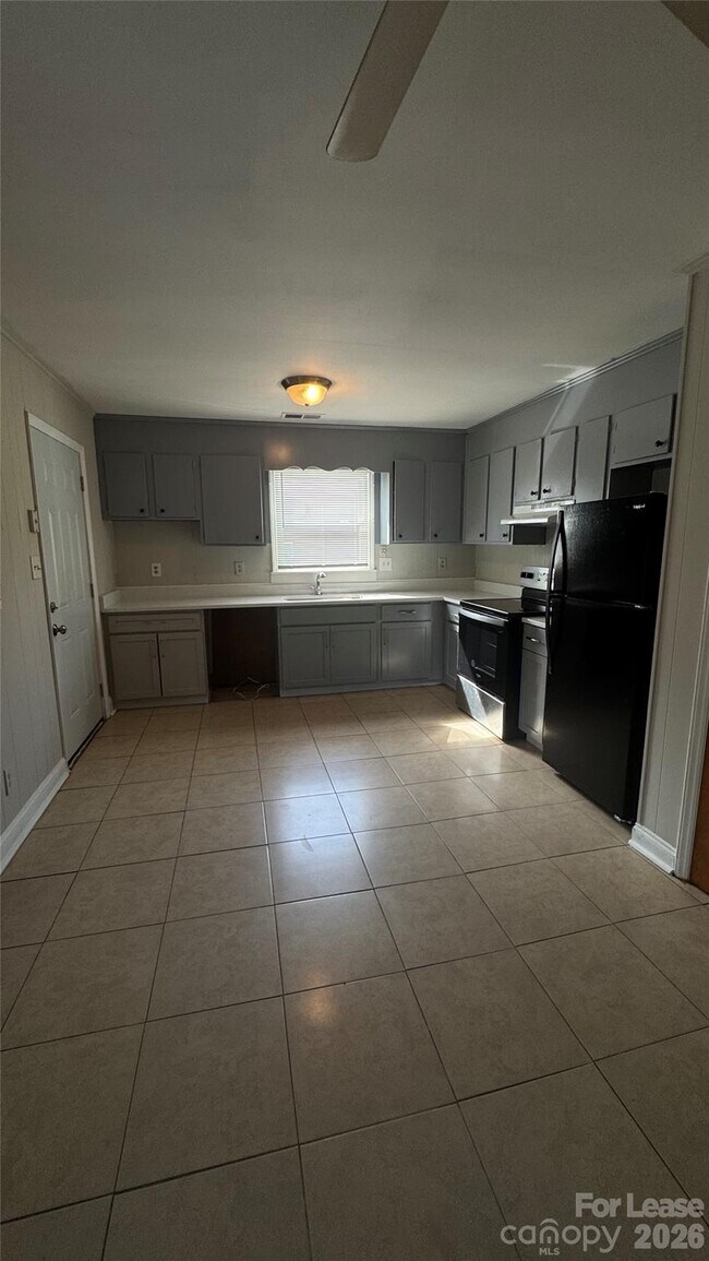 Foto del edificio - 344 Fairgreen Dr