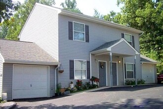 Building Photo - 1297 N Main St