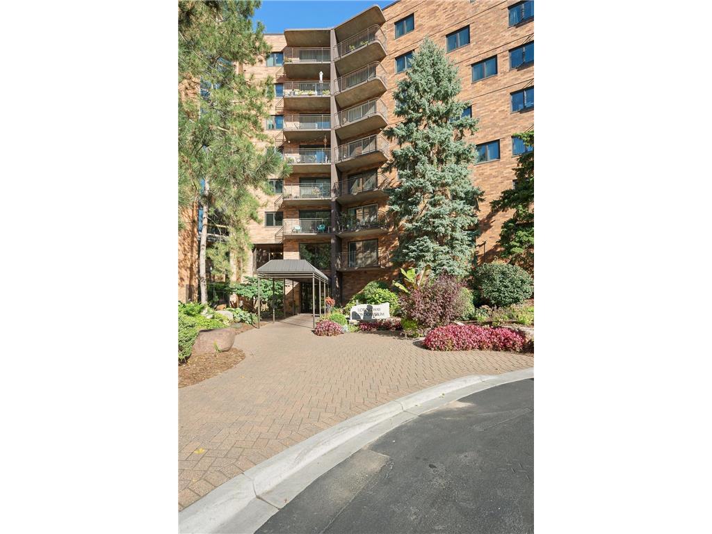 Foto principal - 210 W Grant St