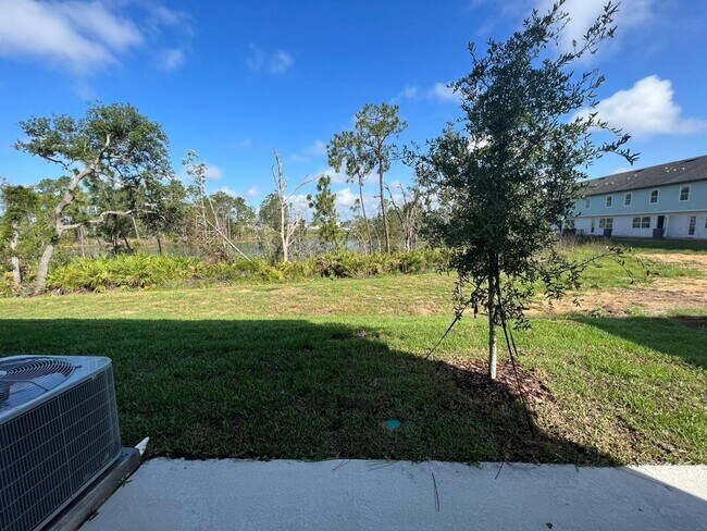 Building Photo - 828 Longboat Dr