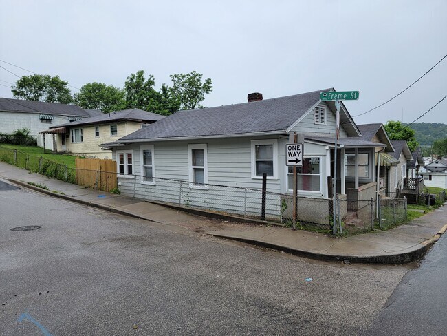 Foto del edificio - 920 Hendrix Ave