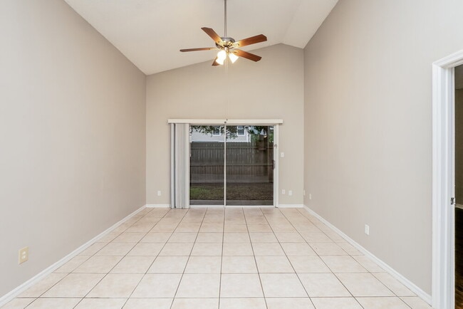 Building Photo - 212 Rapscallion Ct