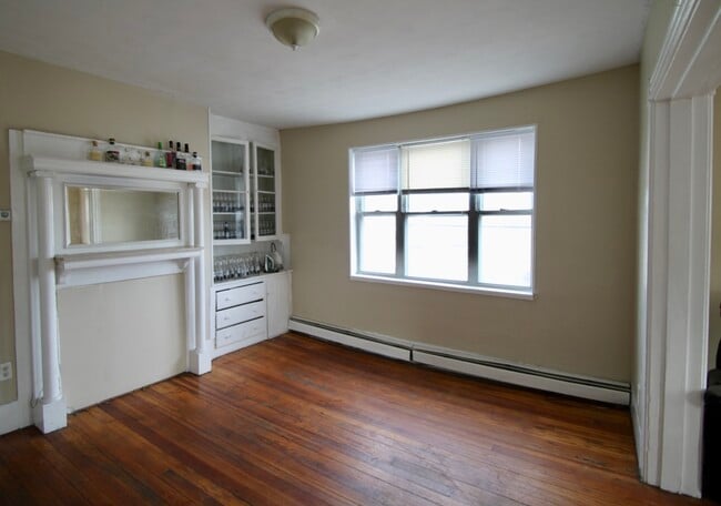 Photo - 155 Ohio Ave (Providence, RI) Apartment
