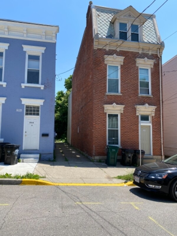 2314 Stratford Ave, Cincinnati, OH 45219 House Rental in Cincinnati