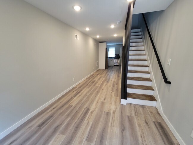 Foto del edificio - 715 N Duncan St