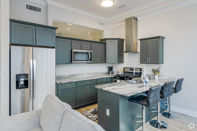 1BR, 1BA - 738SF (A21) - Kitchen - Kaufmanns