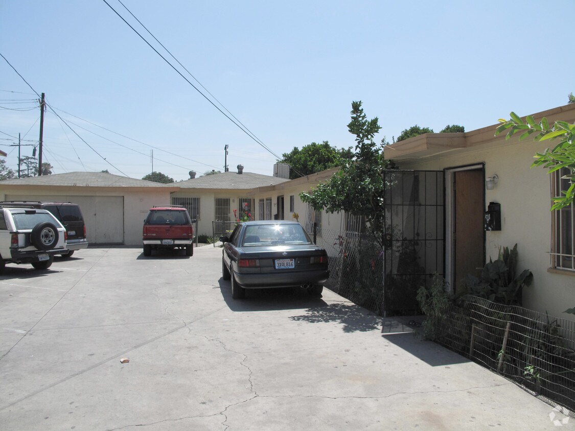Foto del edificio - 2720 New Deal Ave