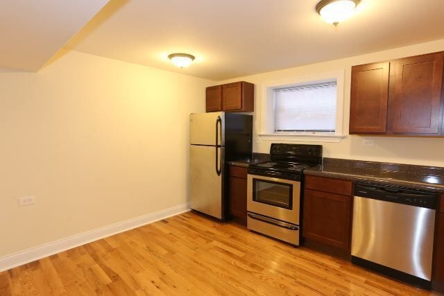 Foto del edificio - 1130 W Oakdale Ave