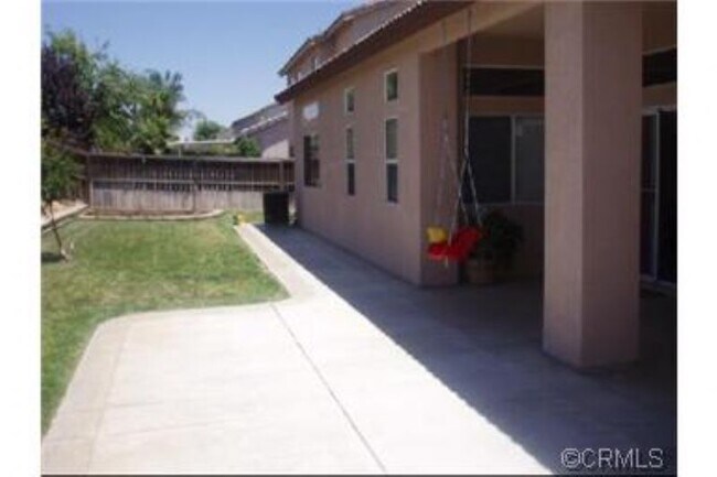 Building Photo - 4 Bed 3 Bath home for rent in Murrieta